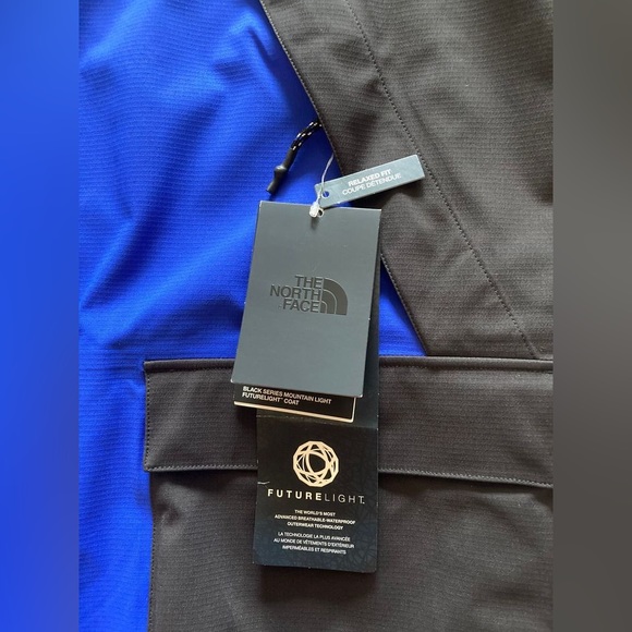 The North Face Black Series Mountain Light Coat (2020) - Picture 6 of 10